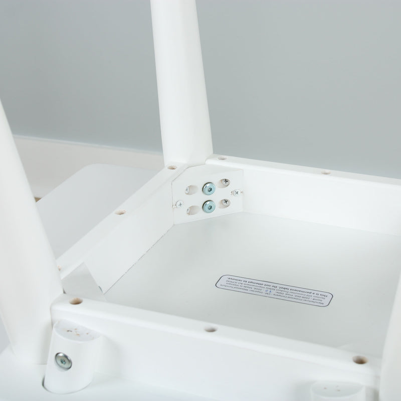 2512-002 : Chair Chair, White