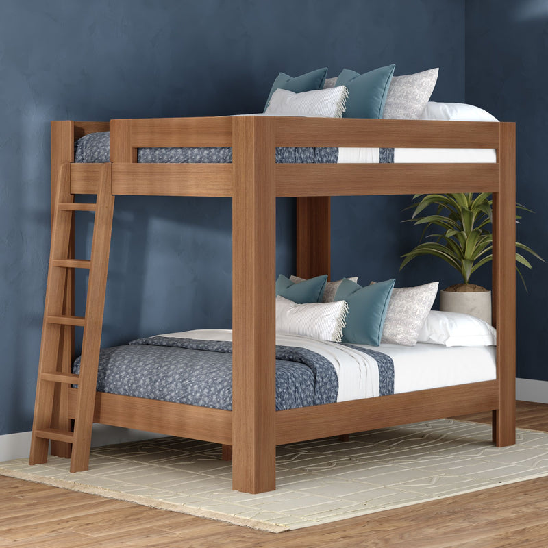 WS38501572-307 : Bunk Bed Pacific Queen/Queen Bunk w/ Ladder on End, Embossed Pecan